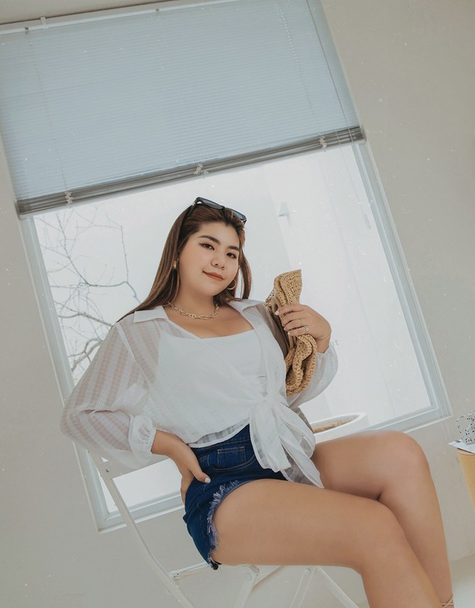 Striped Tie-Ribbon Sheer Crop Blouse