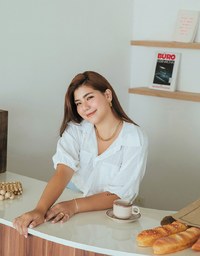 Sheer Gingham Hem Drawstring Pocket Blouse