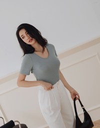 Basic Minimalistic Back Knot Hollow Ribbed Top
