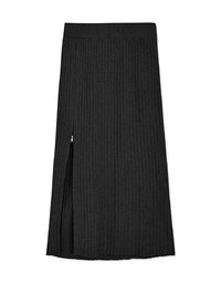 Long Knitted Skirt With Side Zipper Slit